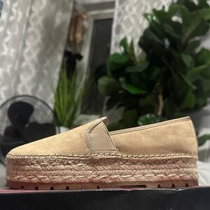 Circus by Sam Edelman Beige Espadrille Slip-Ons